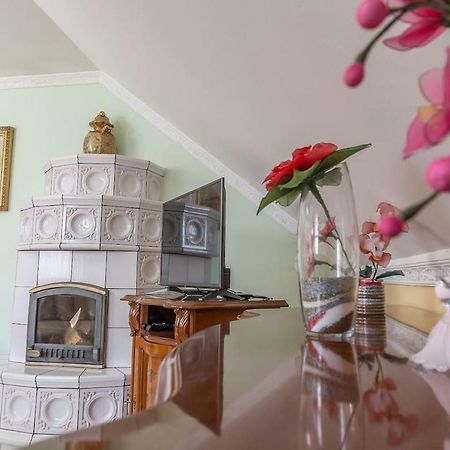 Apartma Ajda Komenda Exterior foto